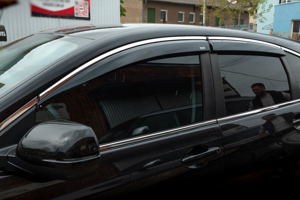 Ветровики с хромом Niken для Honda CRV 2012-2016 гг. поликарбонат Черный