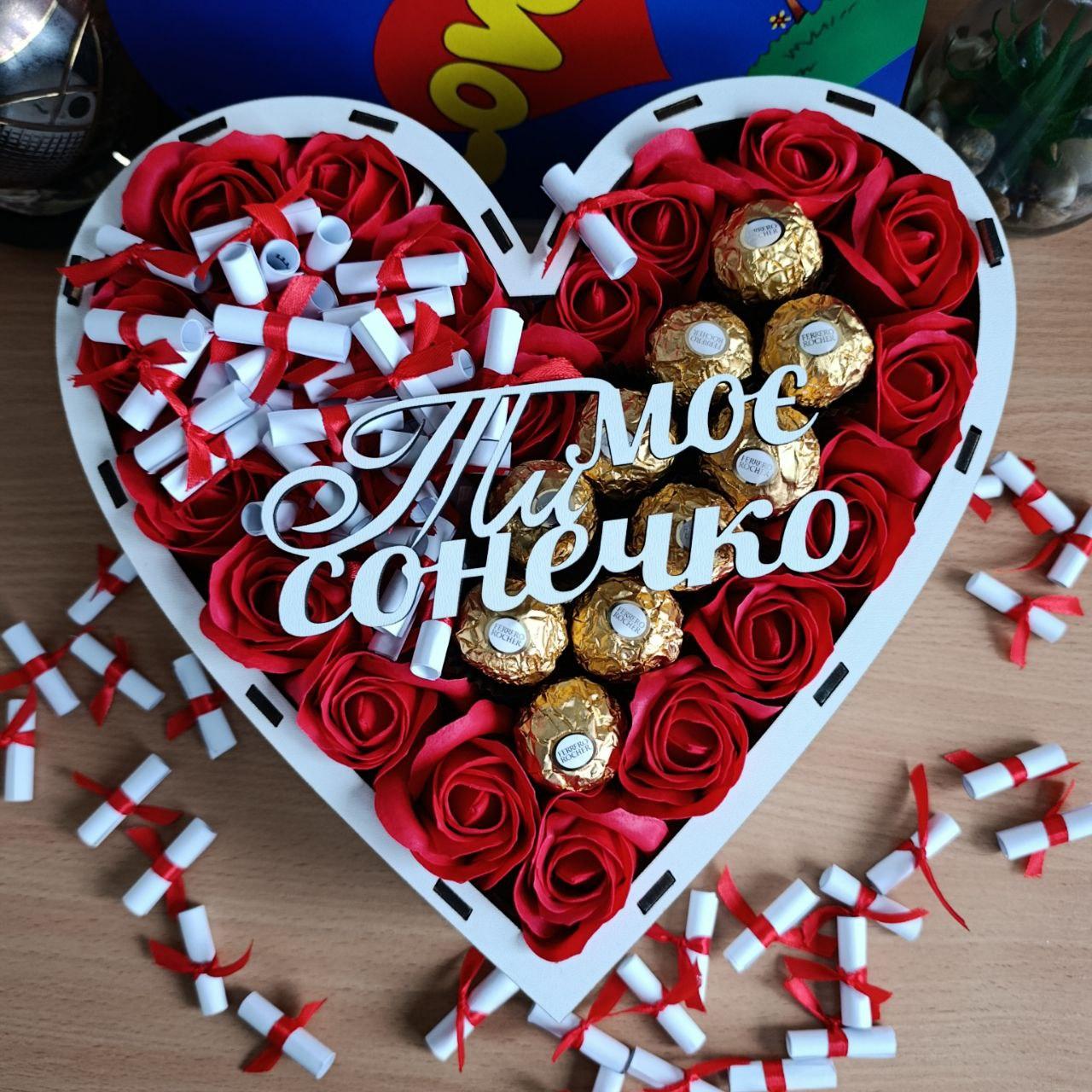 Подарочный бокс с конфетами и розами на день влюбленных/8 марта/день рождения (ar186)