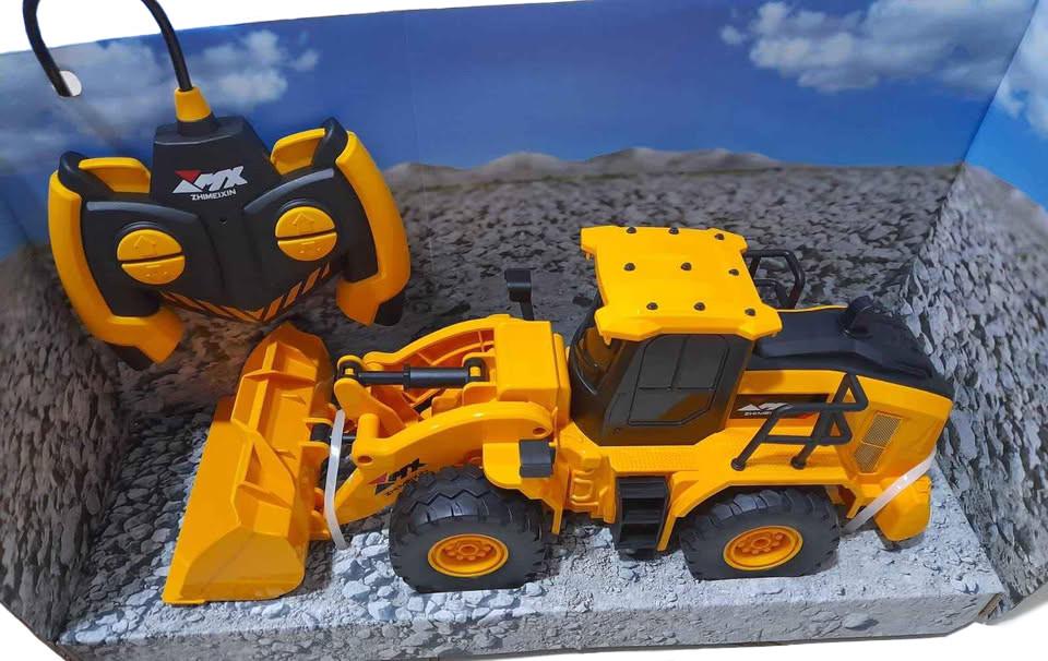 Трактор бульдозер на радіокеруванні з рухомим ковшем на акумуляторі (2451071492) - фото 6 Трактор бульдозер на радіокеруванні з рухомим ковшем на акумуляторі (2451071492) - фото 6