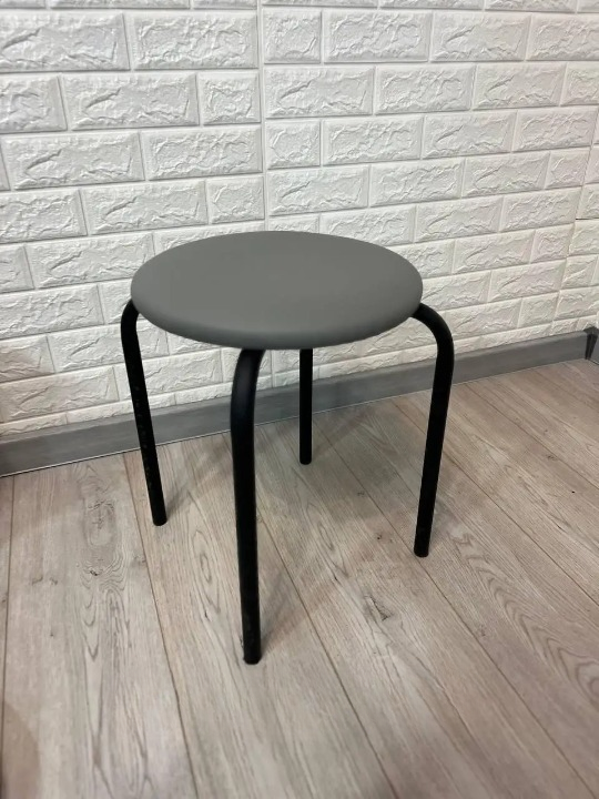 Табурет кухонний Чіко металевий з м'яким сидінням 30х45 см Сірий/Чорний (28374204)