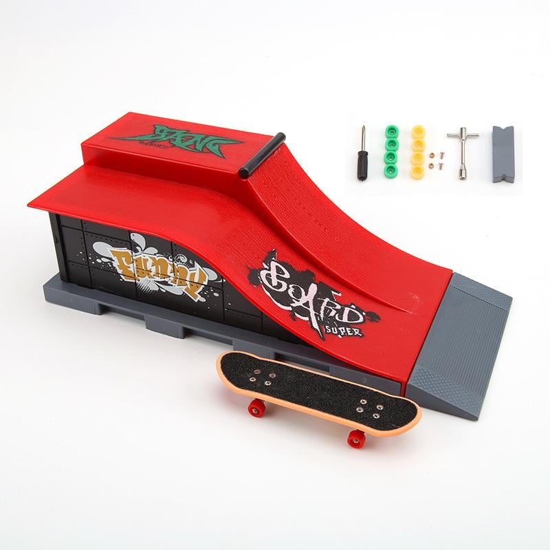 Набір фінгерборд пальчикова гра fingerboard скейт/парк/скейт/фінгерборд з трампліном та скейт (797E)