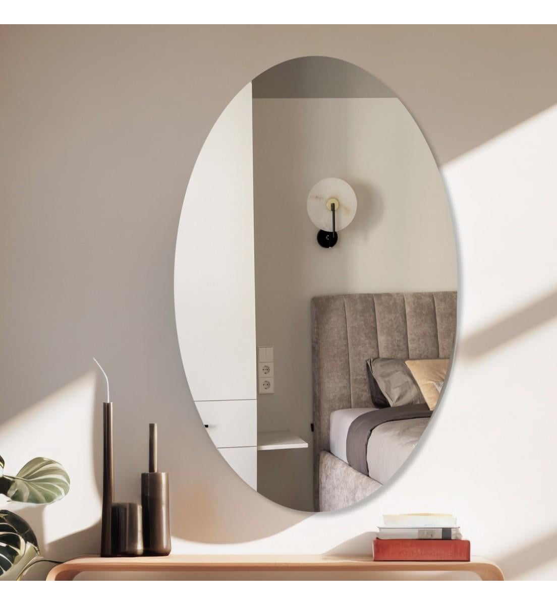 Зеркало на самоклеющемся овал 270х420х2 мм (748)