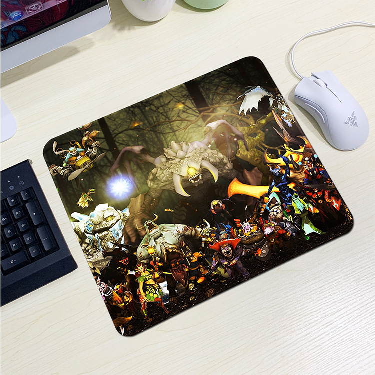 Килимок для мишки тканинний DOTA2 Attack of the Titans 2 мм 240x220 мм (36103)