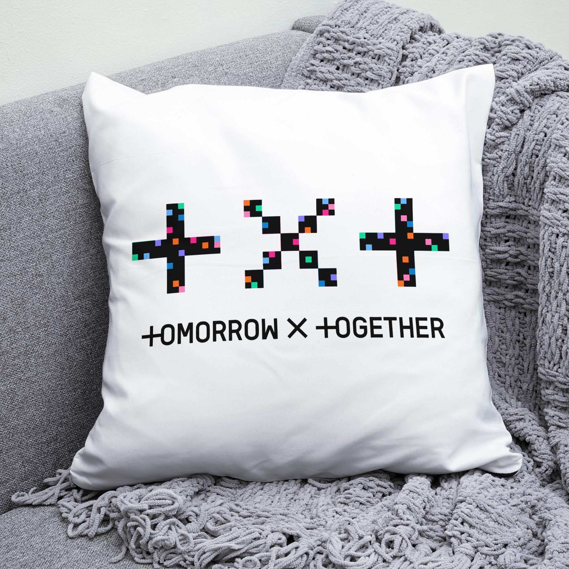 Плюшевая подушка квадрат с принтом K-Pop Tomorrow X Together "2
