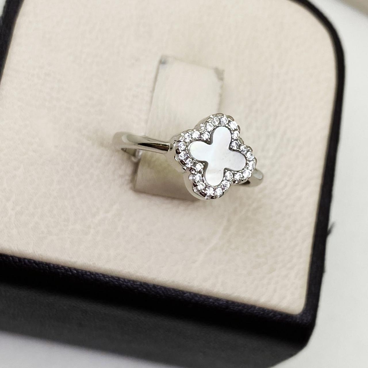 Кольцо серебряное Клевер с перламутром р. 18 2,36 г (1794223984)