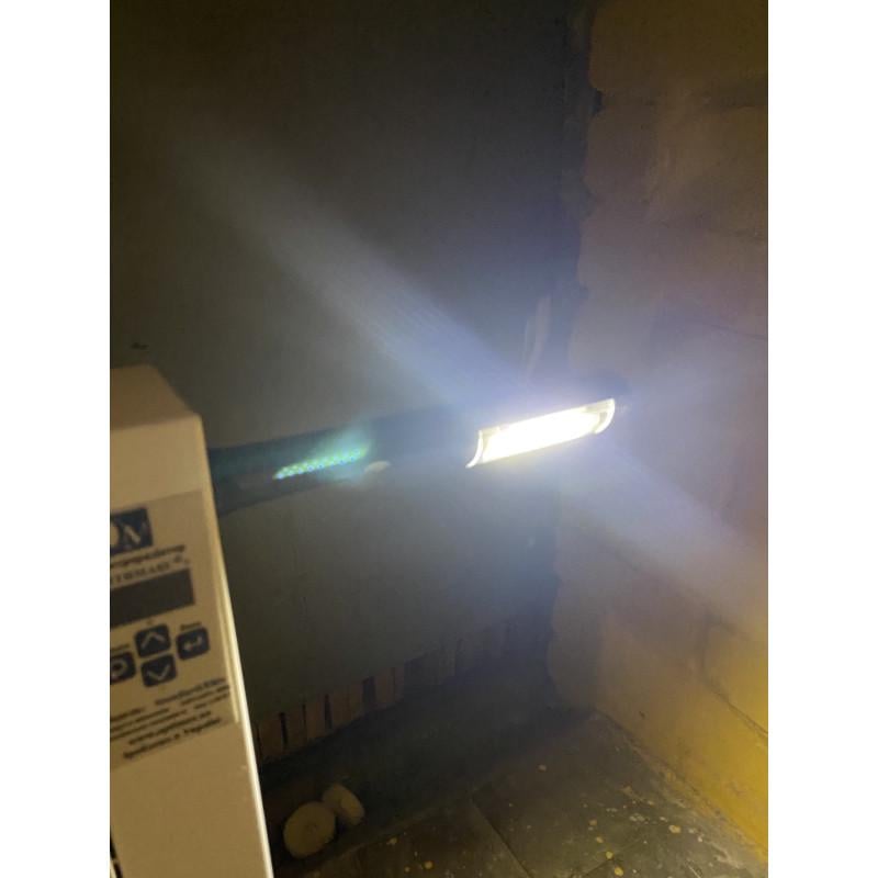 Ручной светодиодный фонарь на батарейках 6W магнитным держателем - фото 3