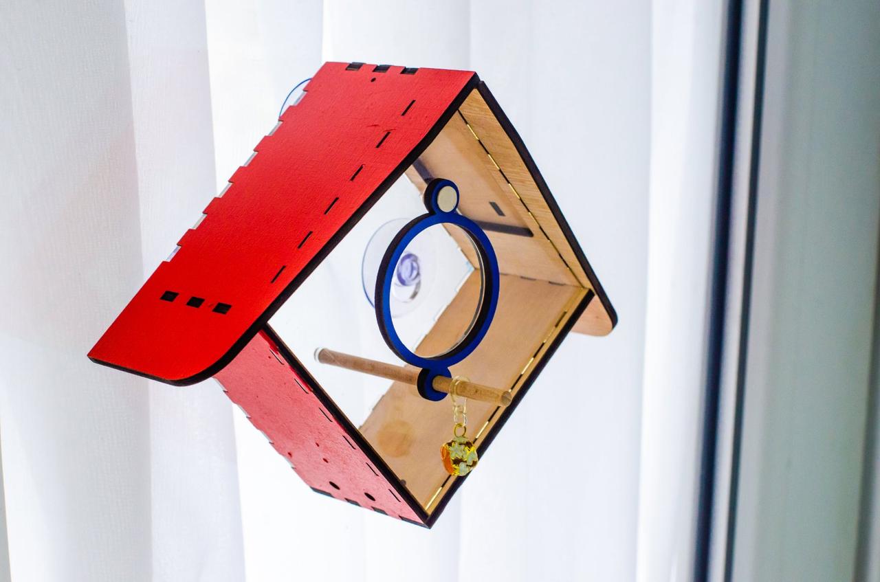 Кормушка для птиц на присосках на окно Колокольчик 11,5х11,5 см Красный - фото 6 Кормушка для птиц на присосках на окно Колокольчик 11,5х11,5 см Красный - фото 6