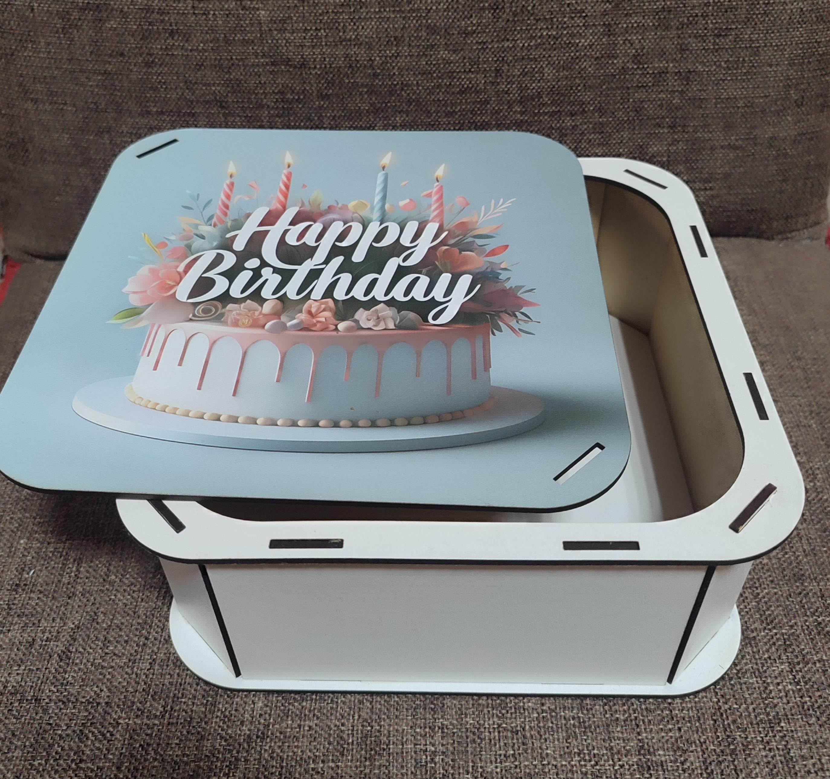 Подарочная коробка с тортом Happy Birthday квадратная с крышкой 2 шт.
