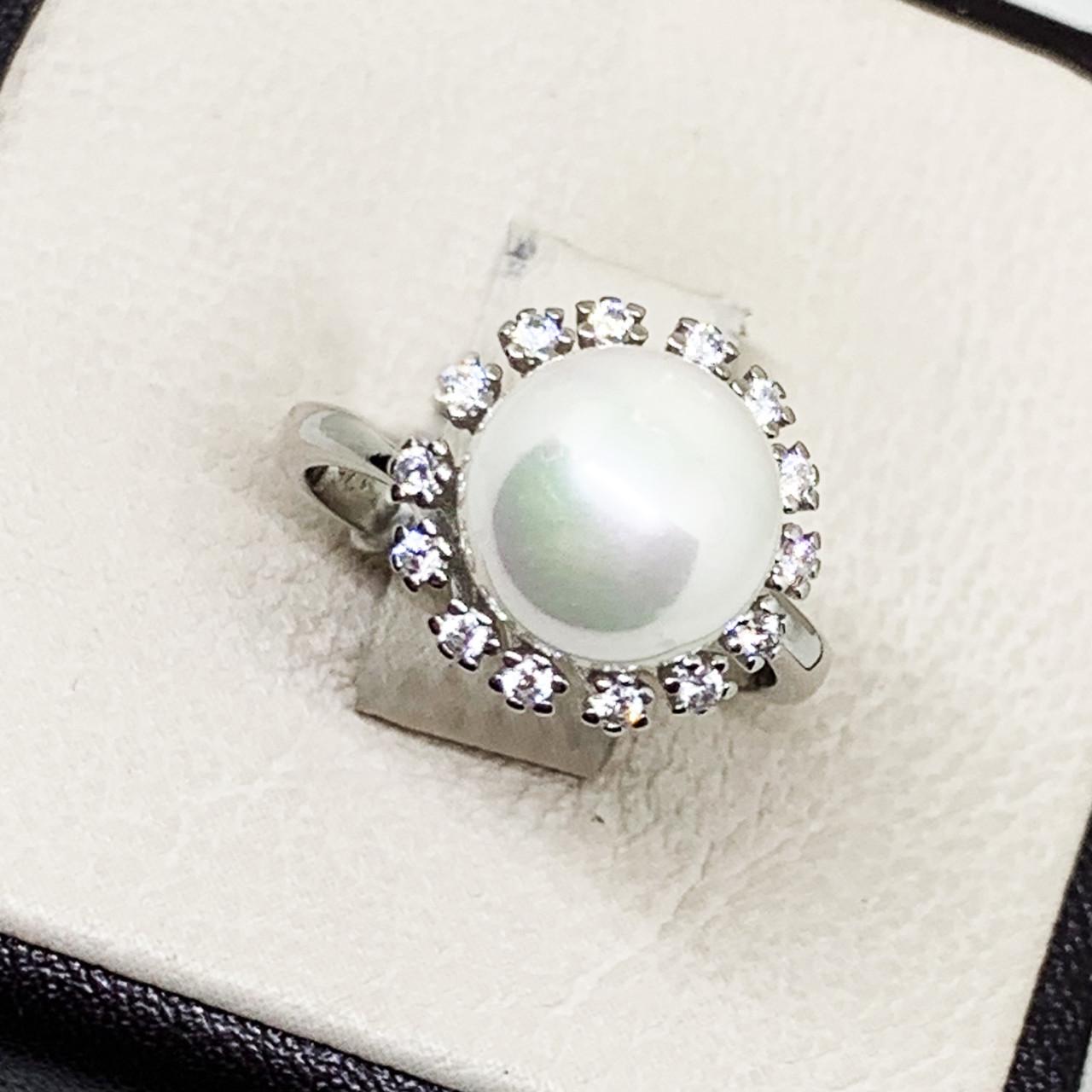 Кольцо серебряное с жемчугом и кубическим цирконием 4,7 г р. 17,5 (1672570819) Кольцо серебряное с жемчугом и кубическим цирконием 4,7 г р. 17,5 (1672570819)