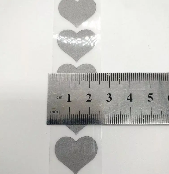 Светоотражающая лента сердечка 25 мм x 1 м Серый (М00116) - фото 2