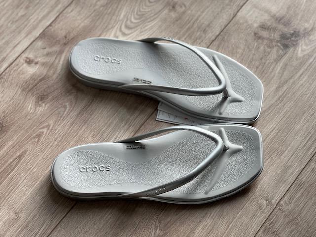 Фліпи Crocs Miami Metallic p. 38-39 Silver (29726647) - фото 7 Фліпи Crocs Miami Metallic p. 38-39 Silver (29726647) - фото 7