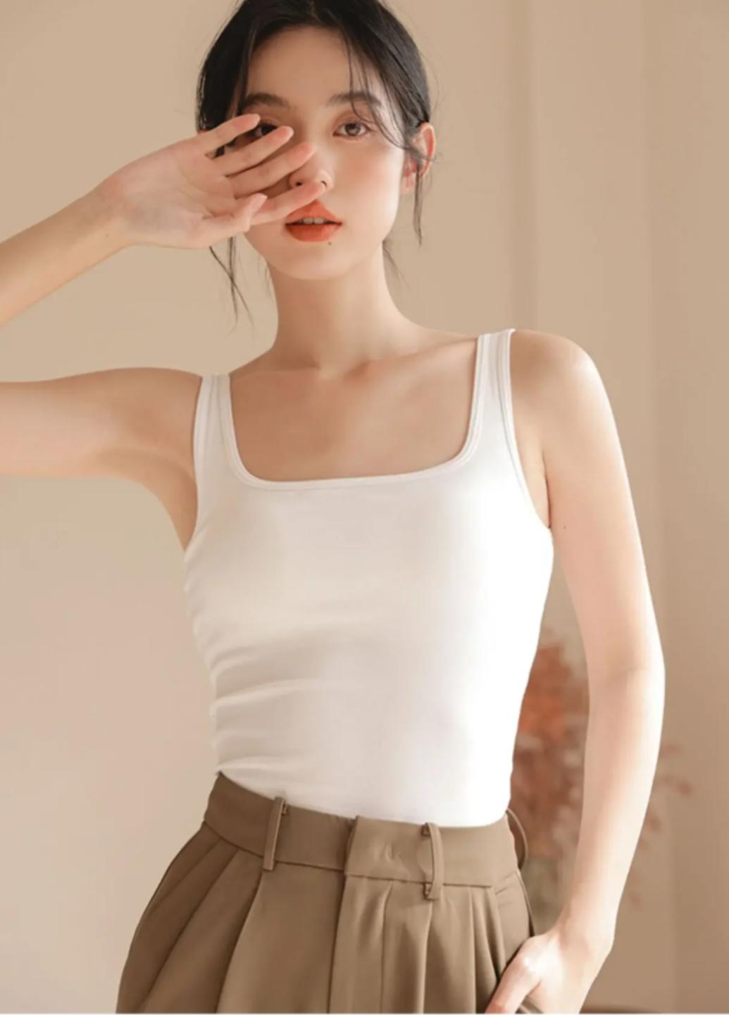 Майка женская хлопковая Comfort с вкладышами One size Белый (1864-44-03) - фото 2 Майка женская хлопковая Comfort с вкладышами One size Белый (1864-44-03) - фото 2