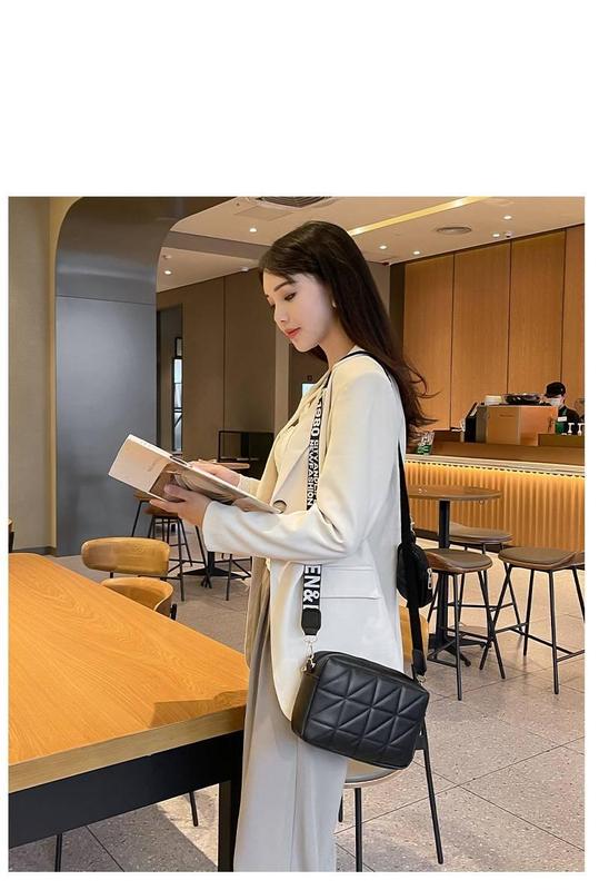 Сумка месенджер жіноча з плечовим ремінцем та гаманцем Чорний - фото 4