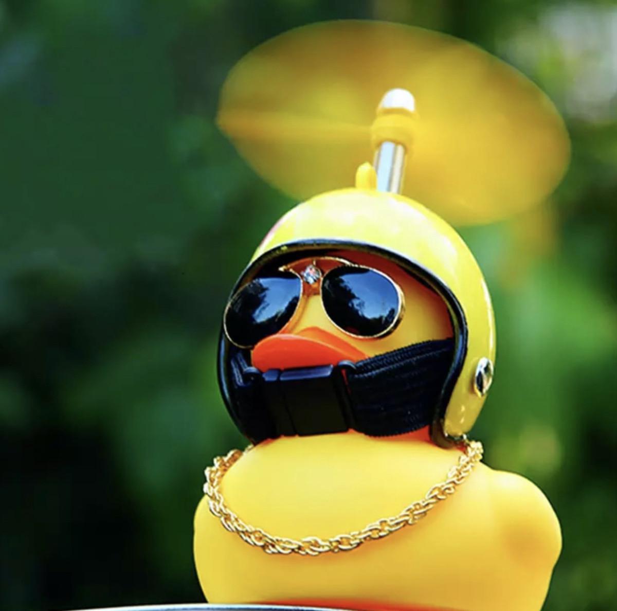 Качка автомобільна з шоломом та кріпленням 5179 Iron Man Black (4204859) - фото 5 Качка автомобільна з шоломом та кріпленням 5179 Iron Man Black (4204859) - фото 5