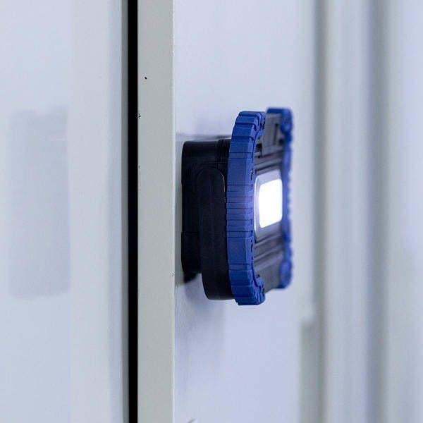 Фонарь-прожектор Westinghouse 8W COB LED WF56 4xAA LR6 (1868020097) - фото 4 Фонарь-прожектор Westinghouse 8W COB LED WF56 4xAA LR6 (1868020097) - фото 4