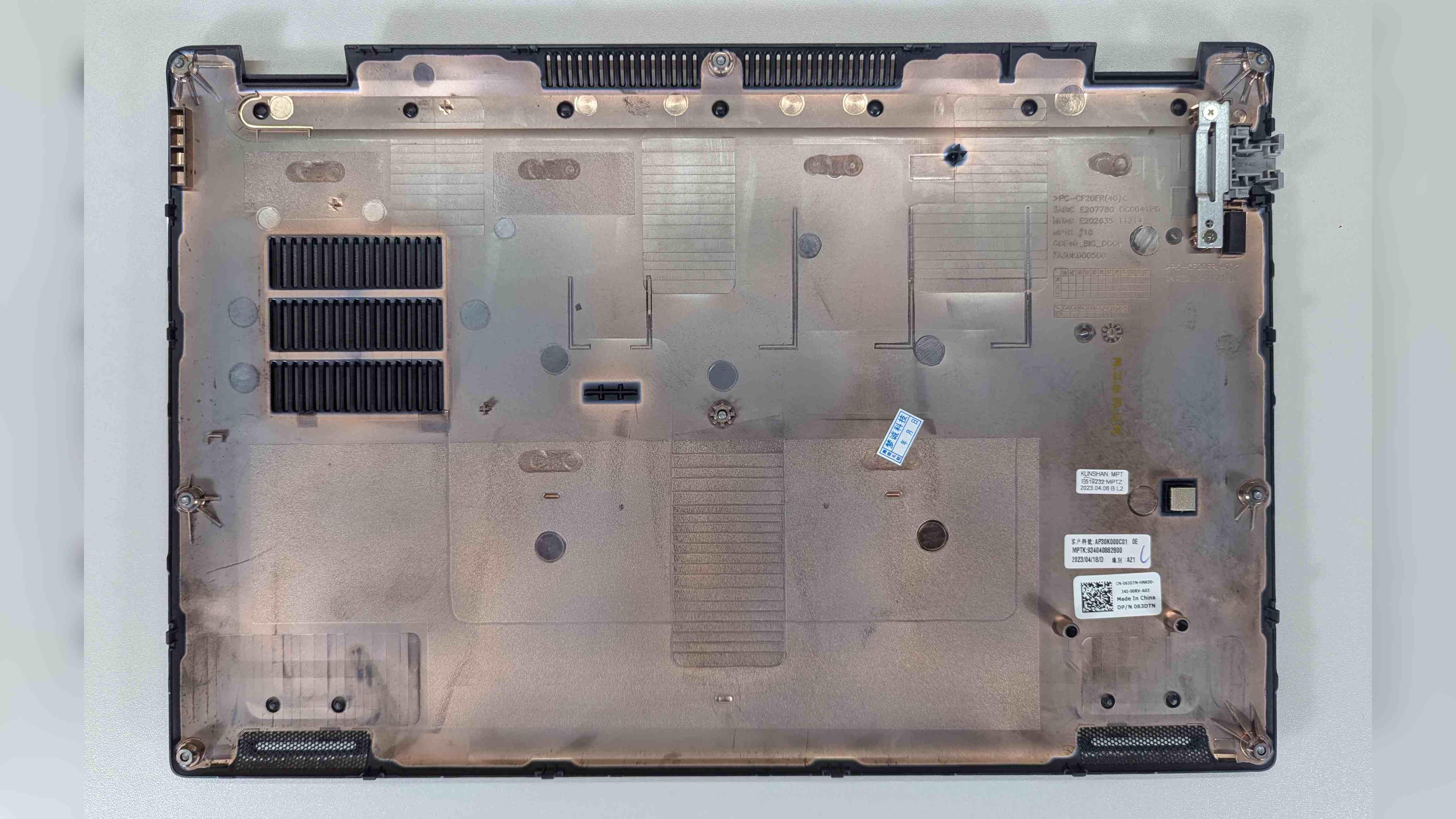 Нижняя часть корпуса корыто Dell Latitude 5420 (K732)