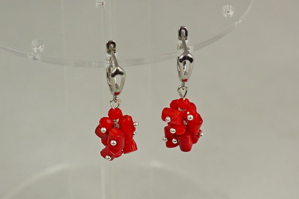Серьги подвески гроздь корал 3,5 см Серебристый (31465844)
