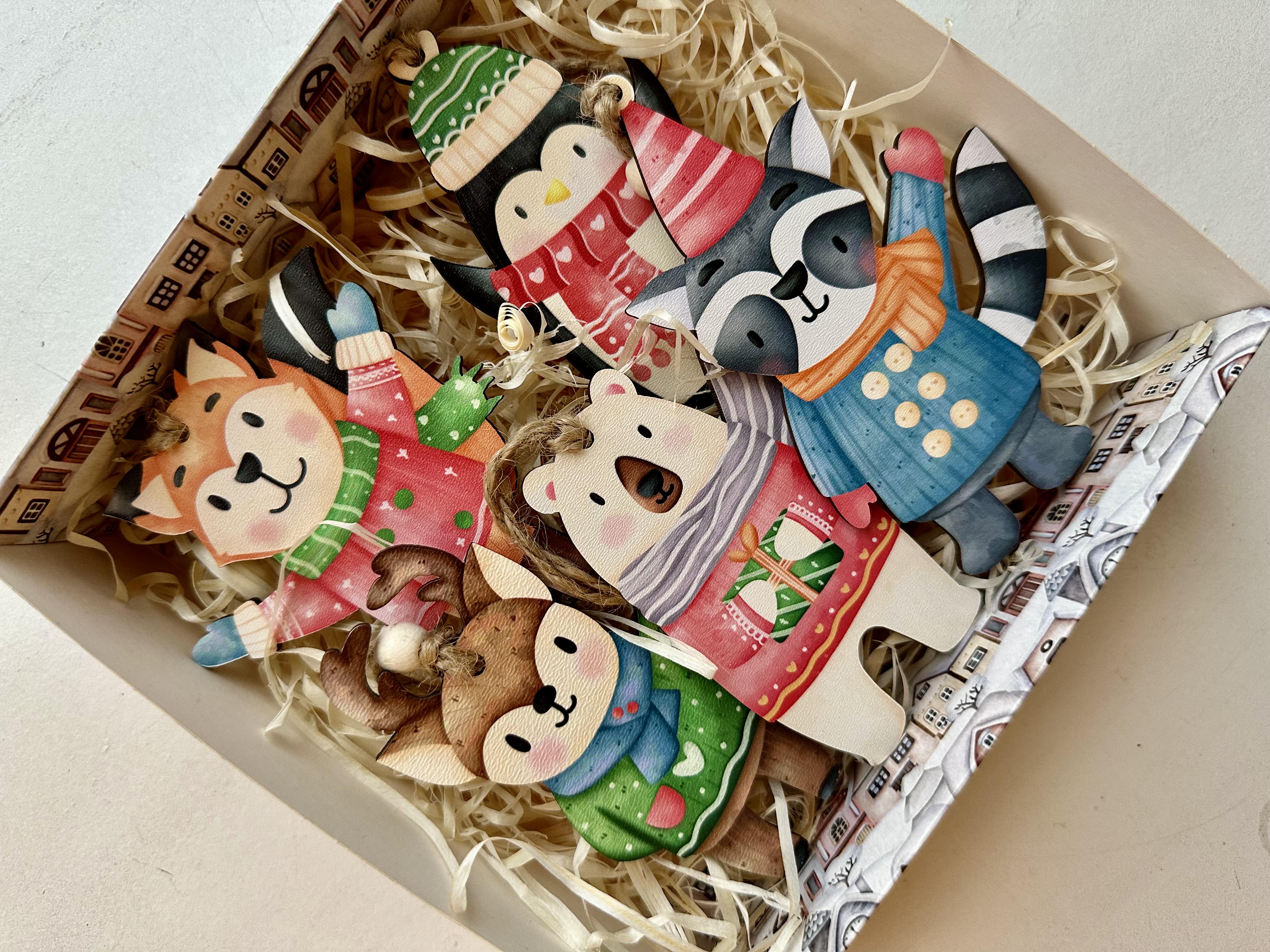 Набір подарунковий з іграшками деревʼяними новорічними 5 шт. - фото 11 Набір подарунковий з іграшками деревʼяними новорічними 5 шт. - фото 11