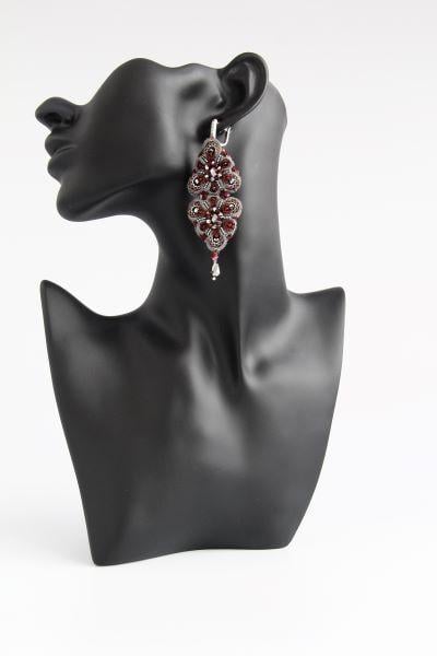 Сережки мереживні обʼємні двосторонні з бісером та намистинами Оріон Бордо (ER-0022)