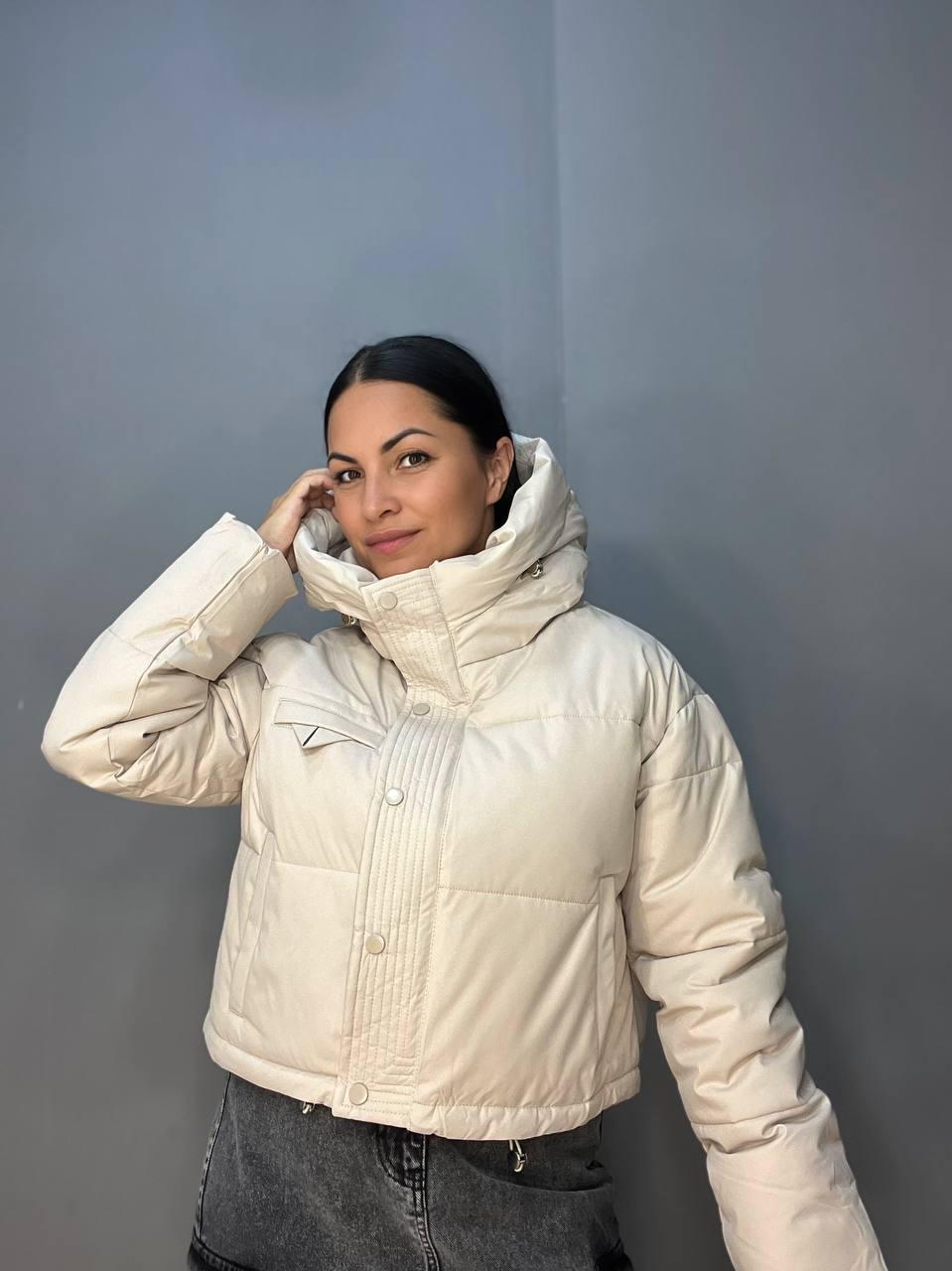 Куртка жіноча Lady Yep 9021 коротка з капюшоном демісезонна р. 46 Молочний (2627)
