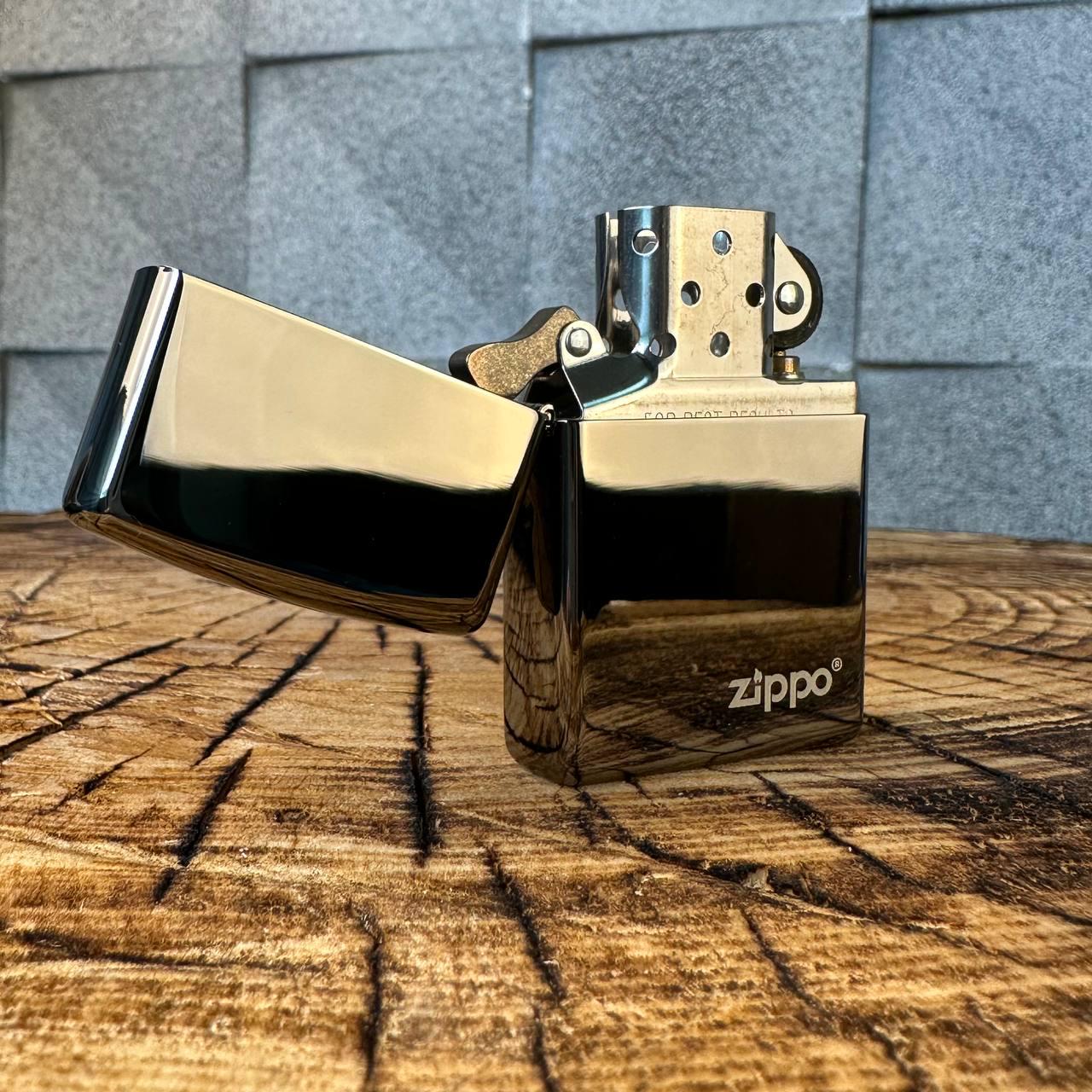 Запальничка бензинова ZIPPO 150ZL CLASSIC Black ICE with ZIPPO - фото 3 Запальничка бензинова ZIPPO 150ZL CLASSIC Black ICE with ZIPPO - фото 3