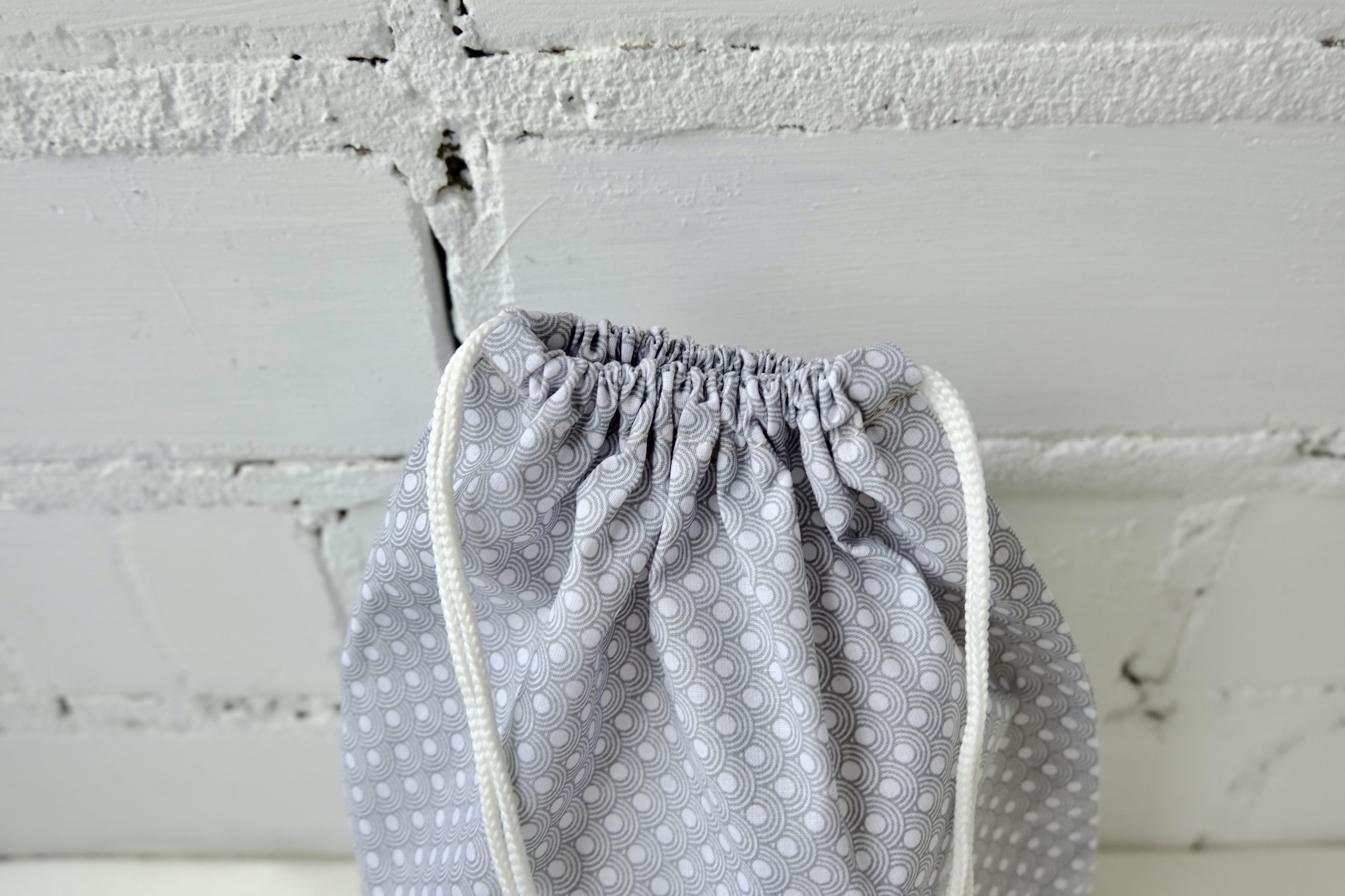 Мішок текстильний кружечки 30х25 см Сіро-білий (29186923) - фото 2 Мішок текстильний кружечки 30х25 см Сіро-білий (29186923) - фото 2