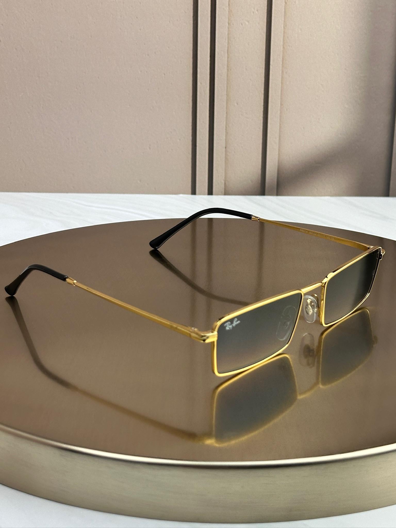 Солнцезащитные очки RAY-BAN RB3741 серо-голубая градиентная линза прямоугольные Золотой
