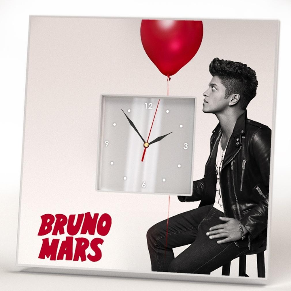 Часы Певец Bruno Mars 260x260 мм (C00791)