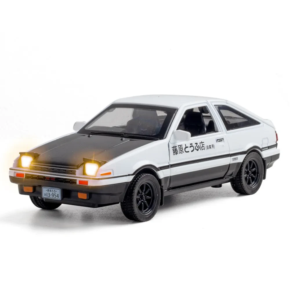 Масштабная модель автомобиля металлическая высокодетализованная TOYOTA Corolla AE86 Sprinter 1:36 на батарейках (1421)