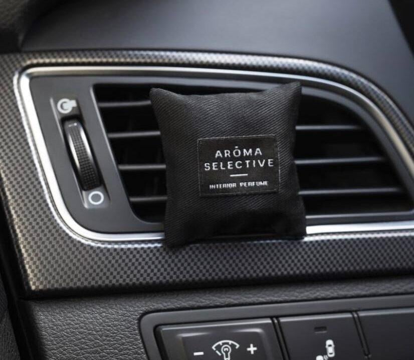 Ароматизатор для авто Aroma Selective Carbon саше энергия свежесть и свобода в каждом движении - фото 2 Ароматизатор для авто Aroma Selective Carbon саше энергия свежесть и свобода в каждом движении - фото 2