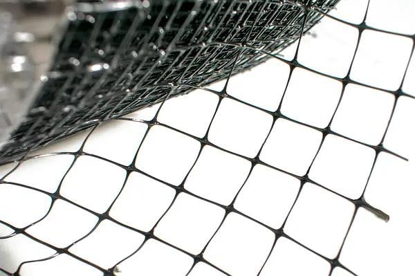 Сетка защитная от птиц Птичка 0,5x20 м ячейка 12х14 мм Черный (1185) - фото 5 Сетка защитная от птиц Птичка 0,5x20 м ячейка 12х14 мм Черный (1185) - фото 5