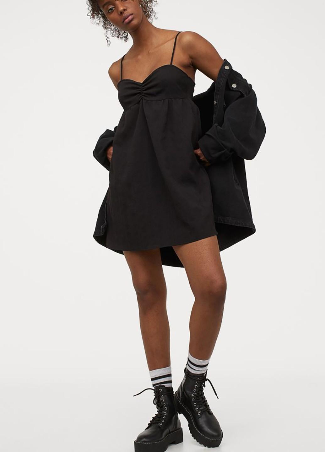 Платье H&M р. 38 Черный (963226b50)