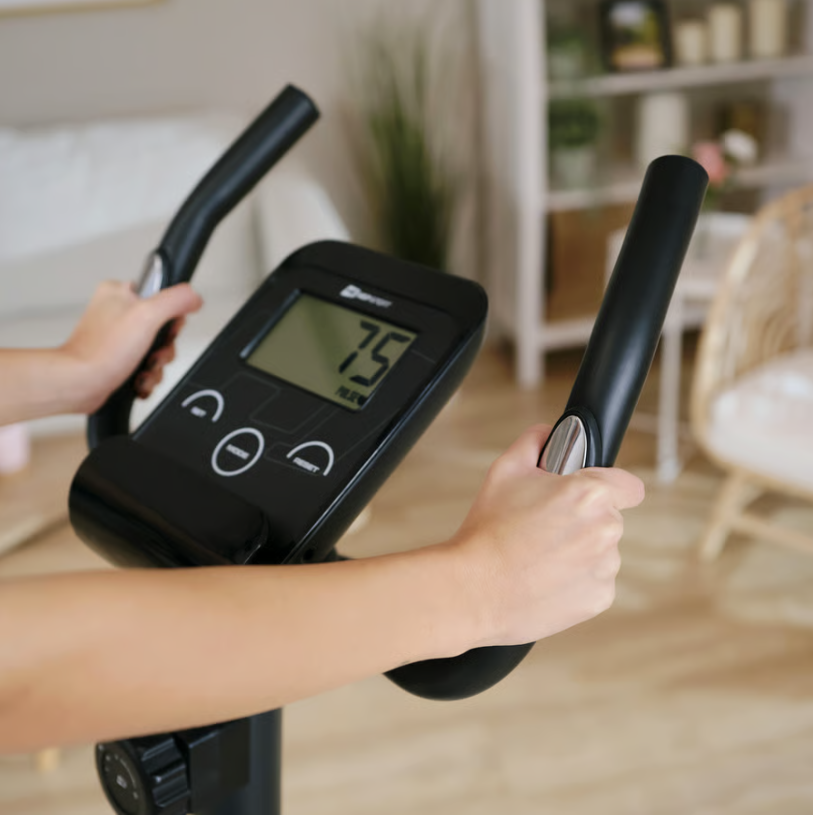 Велотренажер Hop-Sport HS-2080 Spark Чорно-червоний (2025) - фото 12 Велотренажер Hop-Sport HS-2080 Spark Чорно-червоний (2025) - фото 12