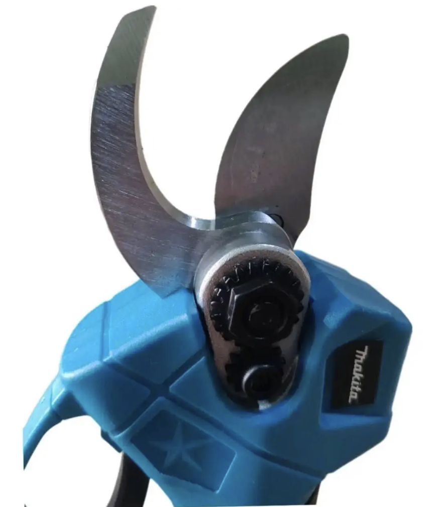 Набір пила та секатор Makita DUC150HN 24В 2 АКБ 24V/5.0Ah (942-Andr) - фото 6 Набір пила та секатор Makita DUC150HN 24В 2 АКБ 24V/5.0Ah (942-Andr) - фото 6