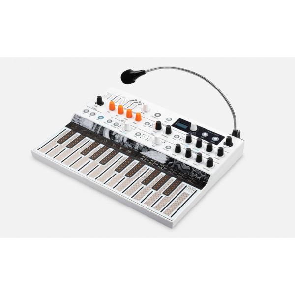Синтезатор Arturia MicroFreak Vocoder Edition - фото 2 Синтезатор Arturia MicroFreak Vocoder Edition - фото 2