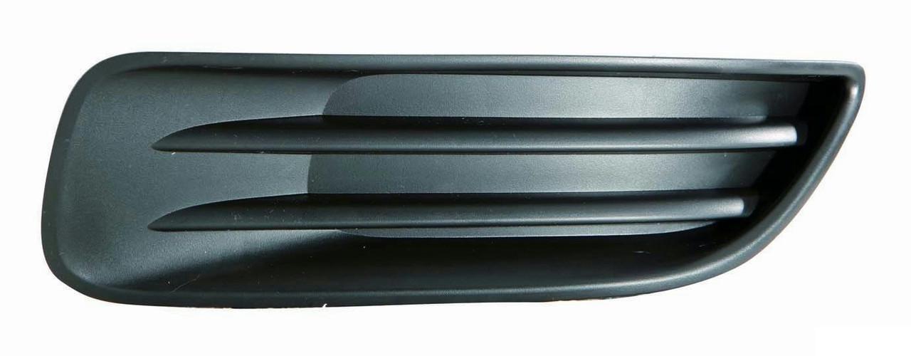 Решетка бампера AVTM Toyota Corolla Hb 05-07 левая без отверстий для противотуманок (7004 993) Решетка бампера AVTM Toyota Corolla Hb 05-07 левая без отверстий для противотуманок (7004 993)