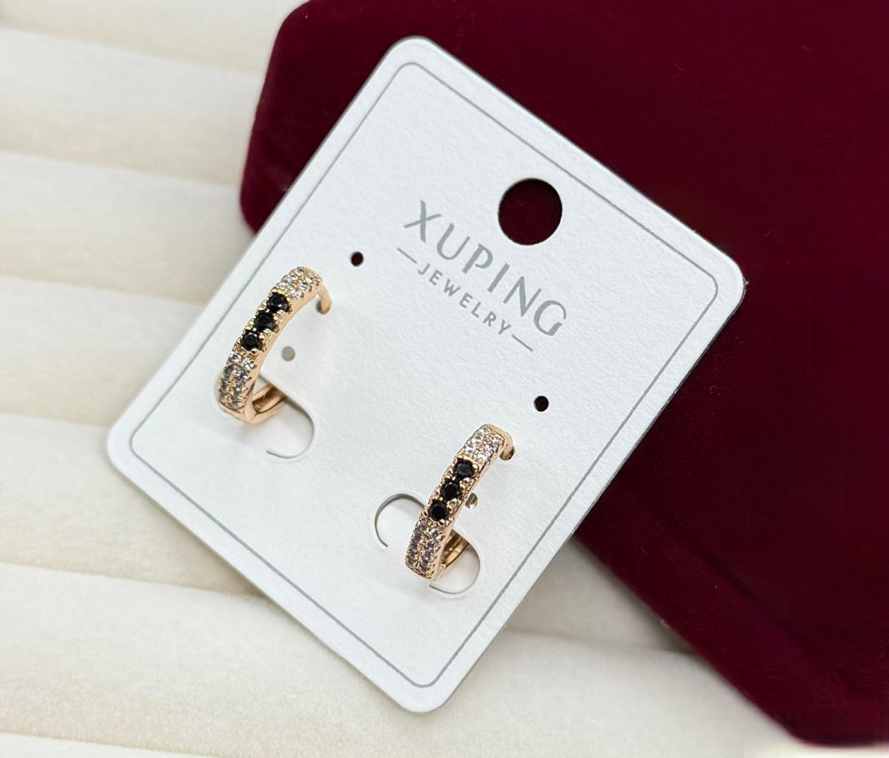 Серьги линейка Xuping гипоаллергенное медицинское золото с блестящими камешками стильное украшение для ежедневного образа