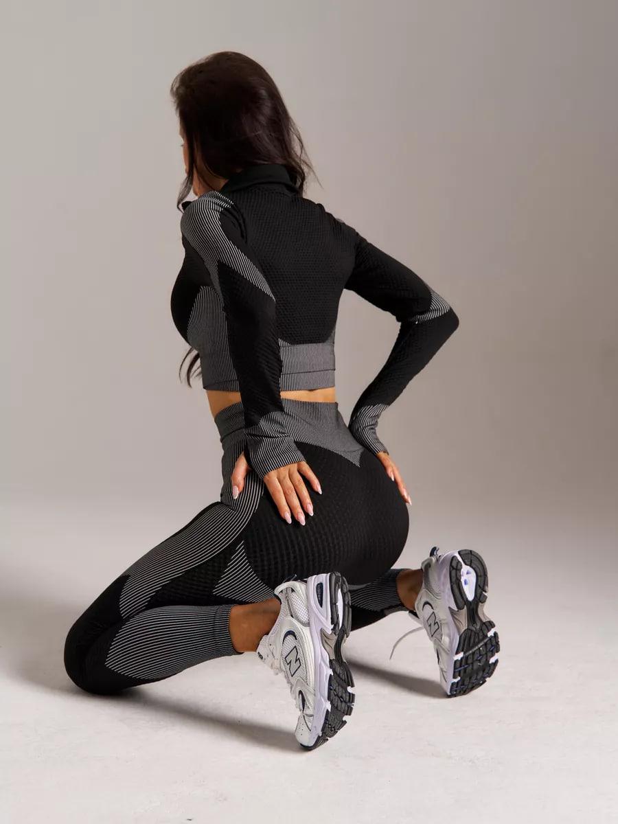 Спортивний костюм жіночий Push Up фітнес комплект трійка рашгард на блискавці топ лосини Push Up для тренувань S Чорно-сірий (70060S) - фото 6