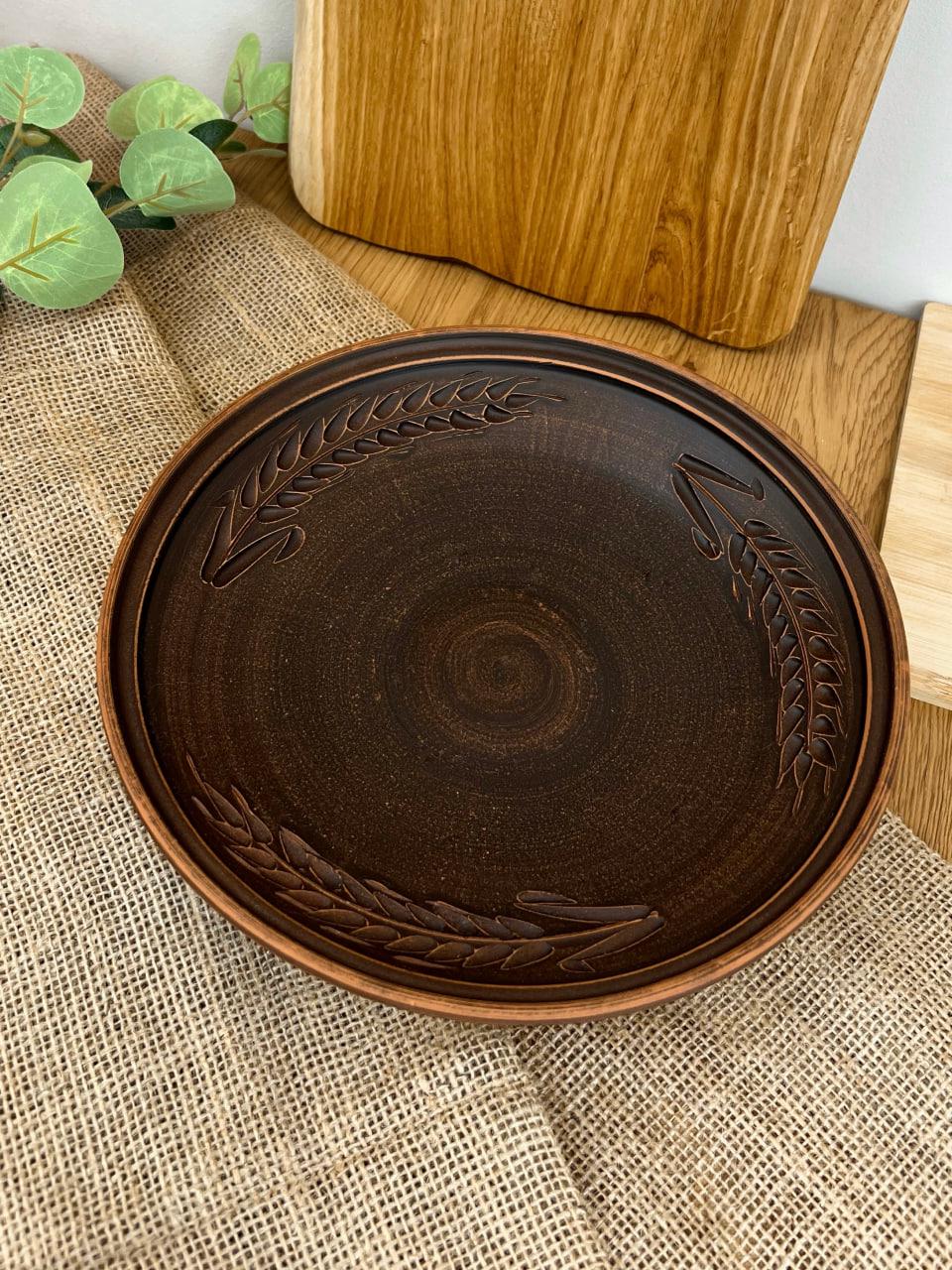 Фруктівниця керамічна глиняна різьблена колосок 26 см (3002-11) - фото 7 Фруктівниця керамічна глиняна різьблена колосок 26 см (3002-11) - фото 7