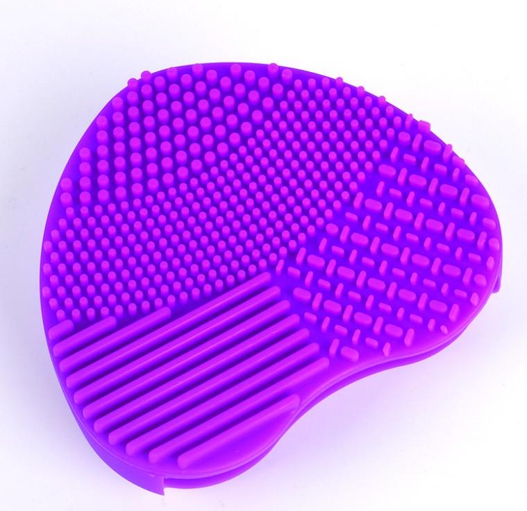 Силиконовый коврик SUNROZ Heart Cleaning Brush Mat для мытья ко сметических кисточек Фиолетовый (SUN2672) Силиконовый коврик SUNROZ Heart Cleaning Brush Mat для мытья ко сметических кисточек Фиолетовый (SUN2672)