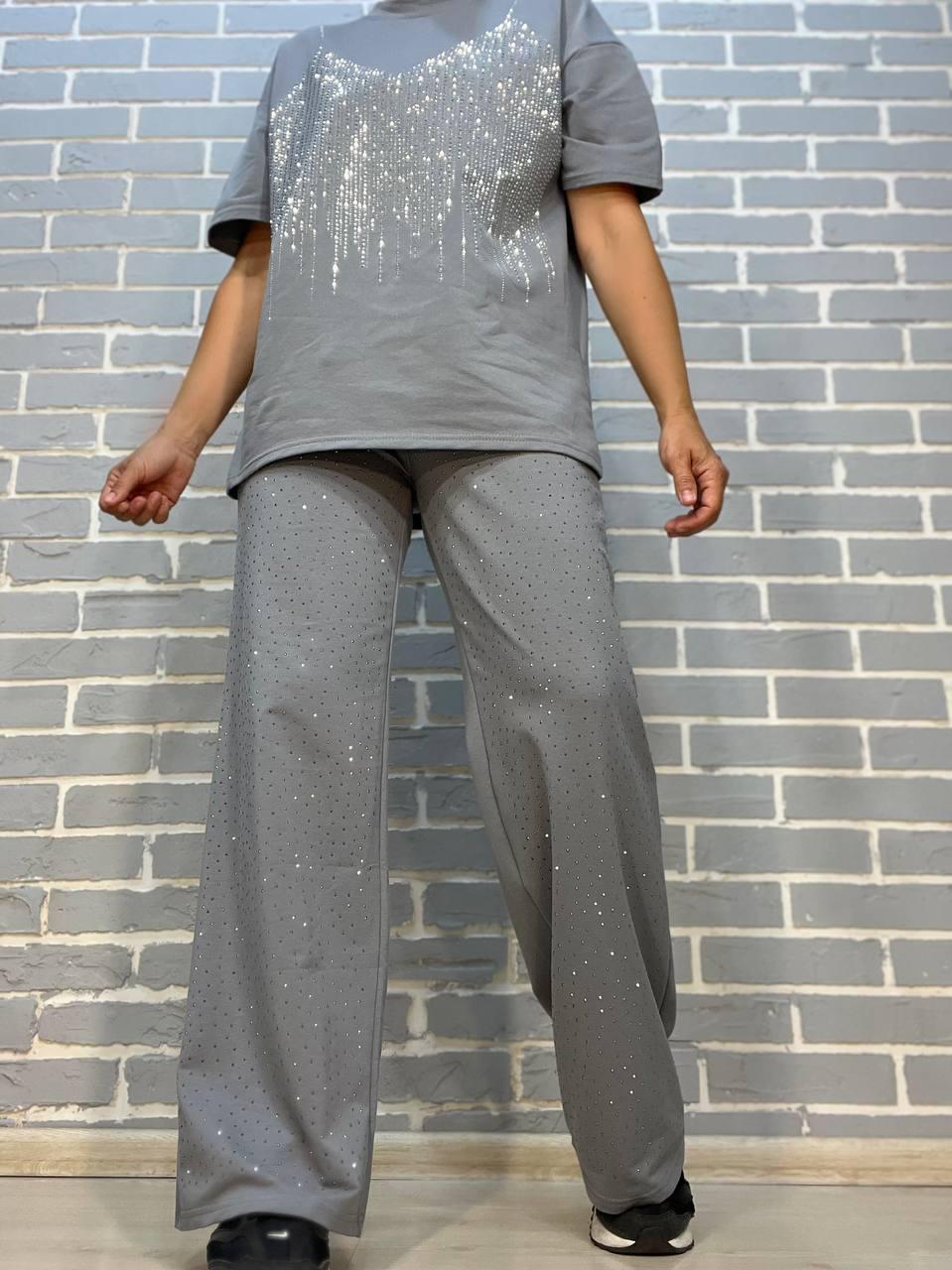 Костюм женский YUJIE YISHANG 7347 футболка имитация майки и брюки XL Серый (2502) - фото 4 Костюм женский YUJIE YISHANG 7347 футболка имитация майки и брюки XL Серый (2502) - фото 4