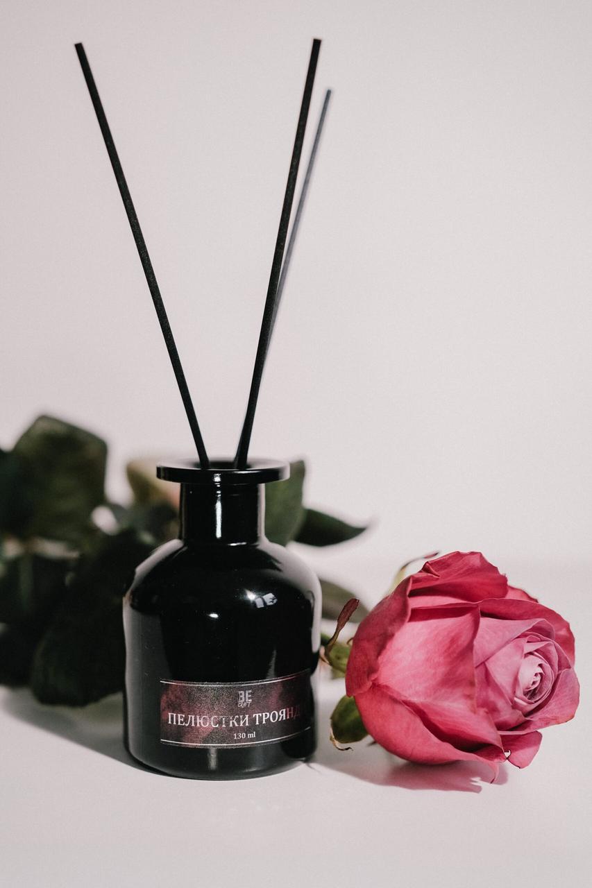 Аромадифузор для дома Лепестки розы