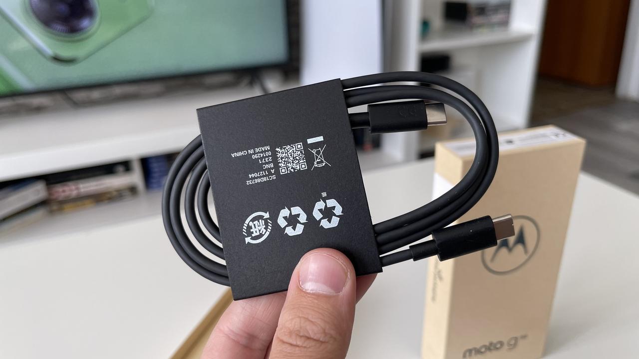 Кабель Motorola USB Type-C – USB Type-C 1 м Black (SC18D86732) - фото 2 Кабель Motorola USB Type-C – USB Type-C 1 м Black (SC18D86732) - фото 2