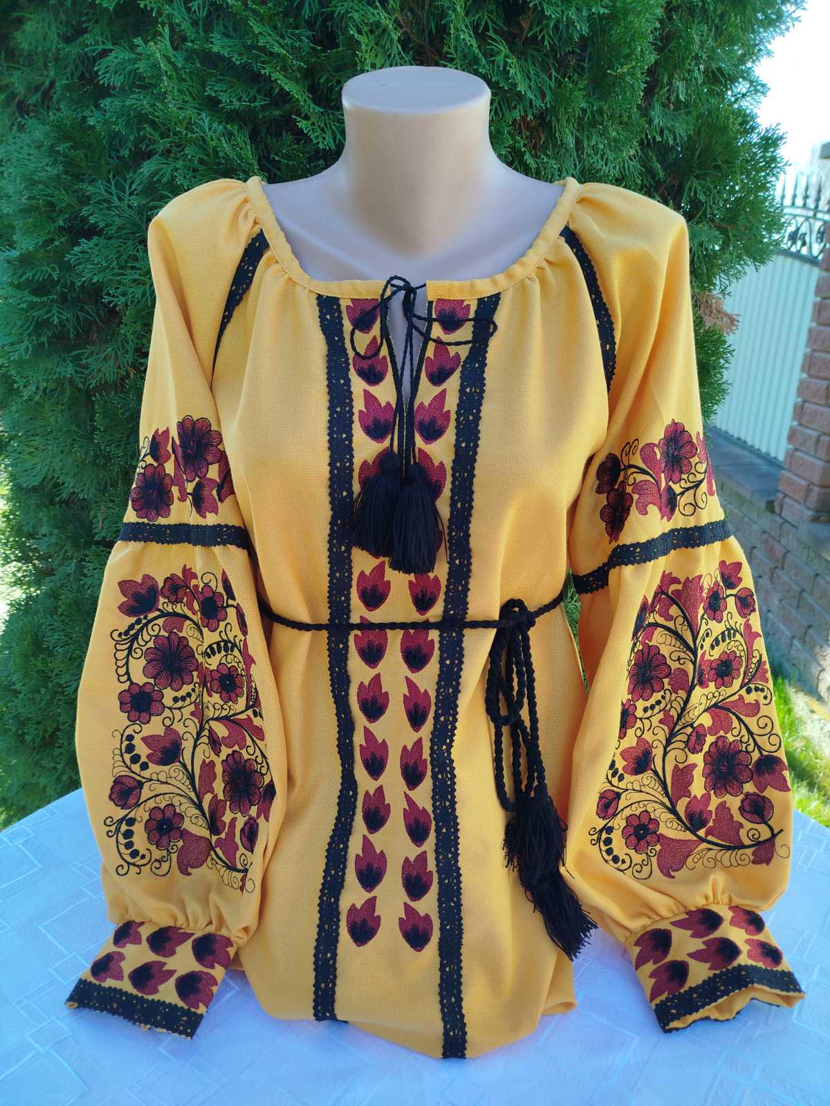 Вышиванка женская с гладью р. 46 Горчичный/Черный (2411602127) - фото 3 Вышиванка женская с гладью р. 46 Горчичный/Черный (2411602127) - фото 3