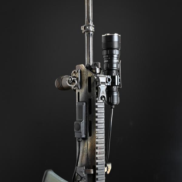 Кнопка виносна Videx до ліхтарика VLF-ARM-01 - фото 8 Кнопка виносна Videx до ліхтарика VLF-ARM-01 - фото 8