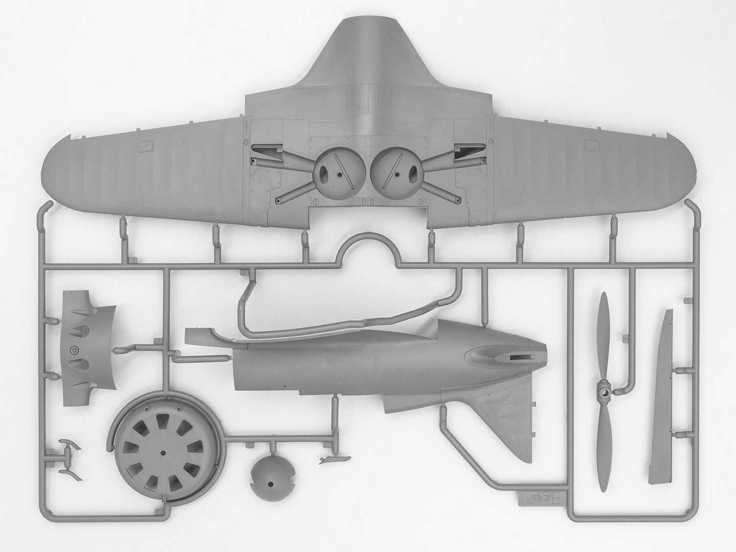 Збірна модель ICM I-16 type 17 радянський винищувач 2СВ (32005) - фото 4