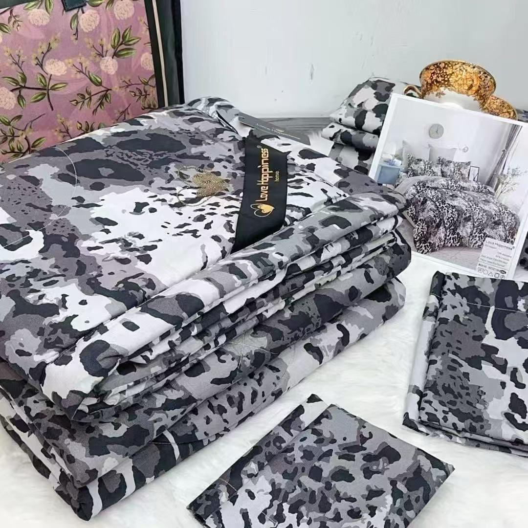 Комплект постельного белья с одеялом евро (70987)