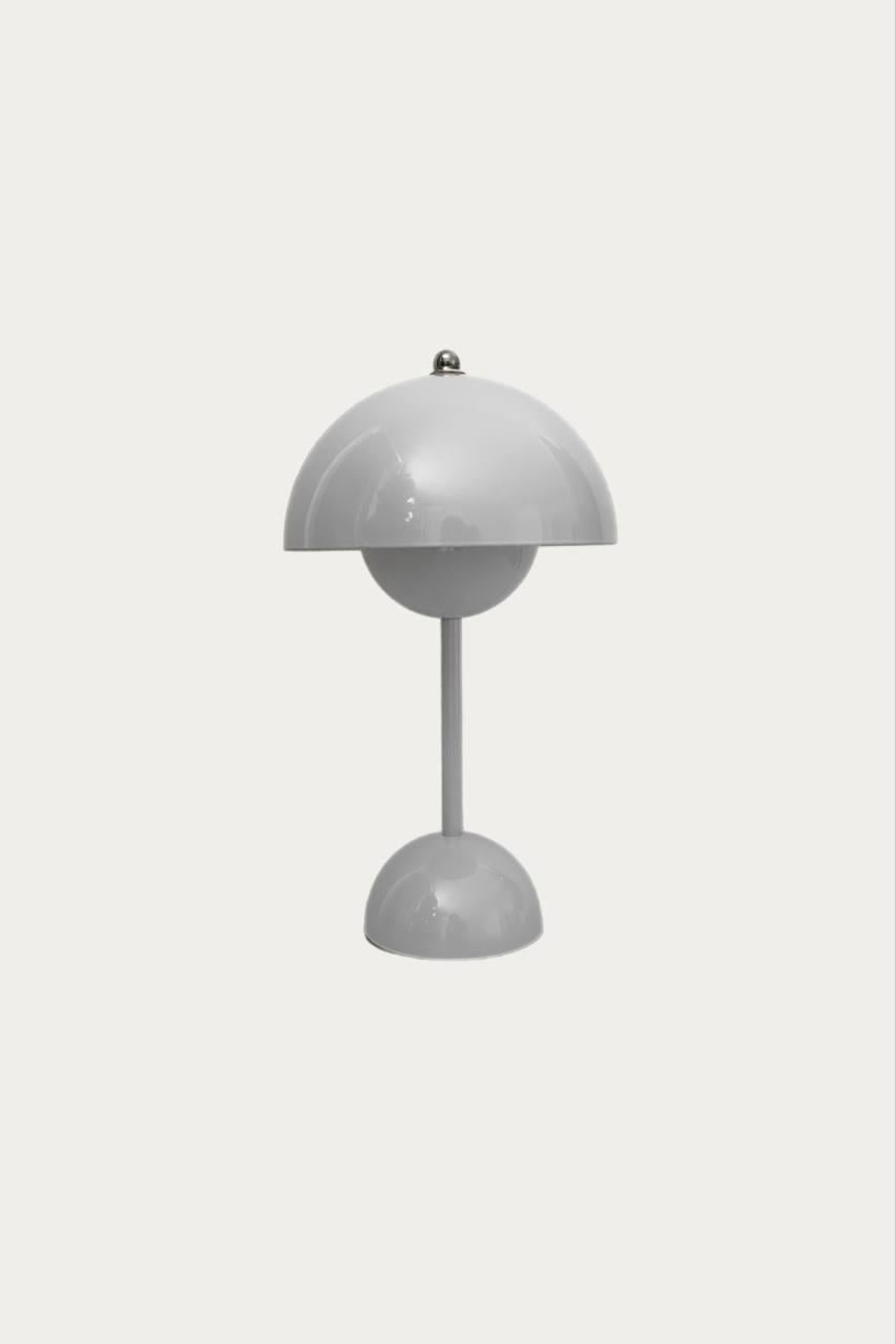Лампа настольная светодиодная Mushroom беспроводная сенсорное управление Белый (NL06W) Лампа настольная светодиодная Mushroom беспроводная сенсорное управление Белый (NL06W)