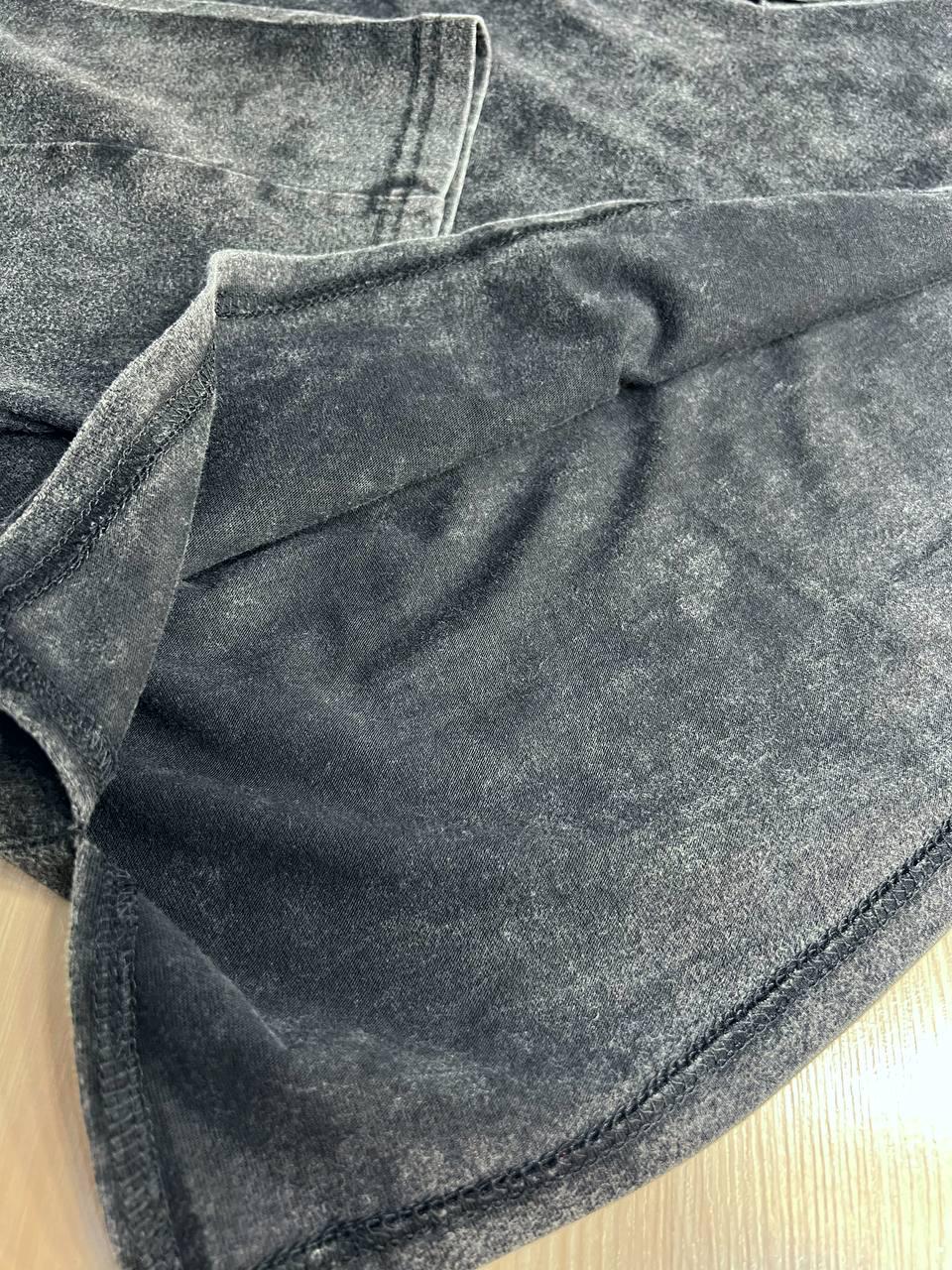 Футболка женская A-N 26029 широкая вареная тай дай длинный рукав 3\4 с вышивкой впереди OS Черный (4016) - фото 6 Футболка женская A-N 26029 широкая вареная тай дай длинный рукав 3\4 с вышивкой впереди OS Черный (4016) - фото 6