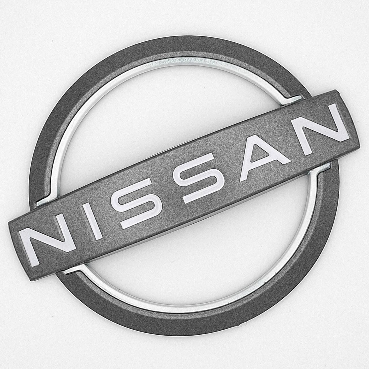 Емблема Nissan ABS Сірий матовий 106х89 мм (2860677560)